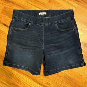 Size 16 organic cotton-blend stretch pull on Liz Claiborne Amber shorts. EUC.